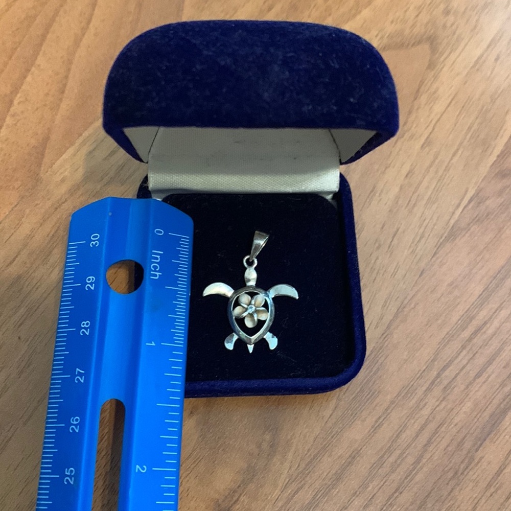 Silver Turtle pendant
